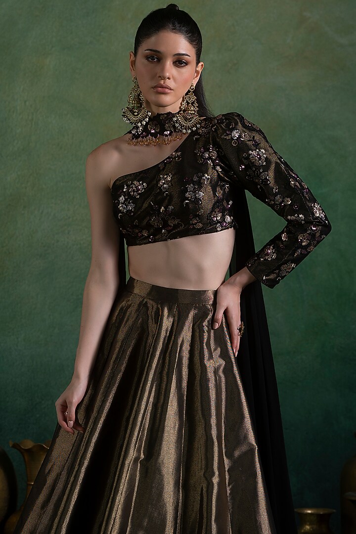 Golden Bronze Brocade Lehenga Set by Lashkaraa at Pernia's Pop Up Shop