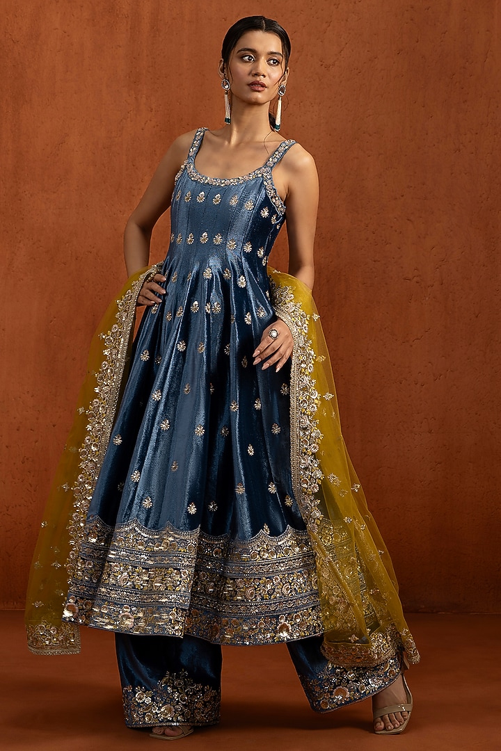 Blue Velvet Zari Embroidered Anarkali Set by Lashkaraa at Pernia's Pop Up Shop