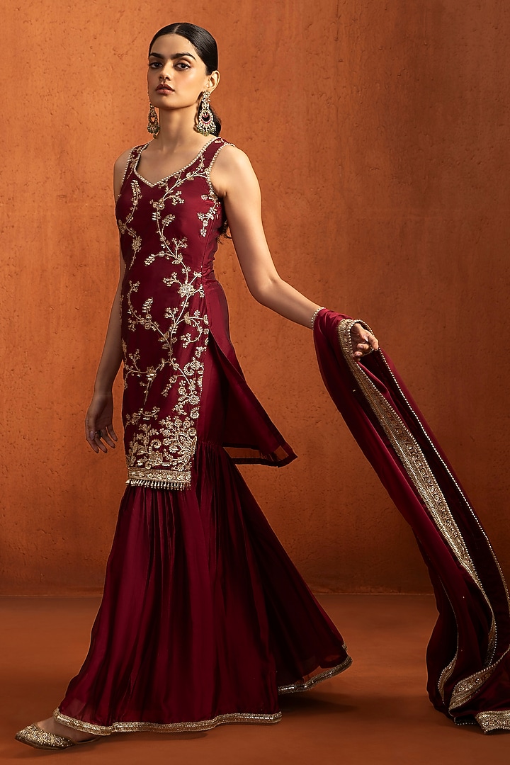Red Silk Sequins Embroidered Gharara Set by Lashkaraa at Pernia's Pop Up Shop