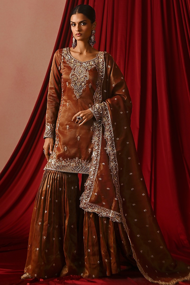 Dark Rust Tissue Gharara Set by Lashkaraa at Pernia's Pop Up Shop