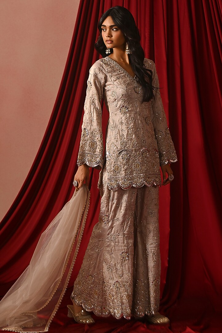 Nude Pink Silk Zari Embroidered Kurta Set by Lashkaraa at Pernia's Pop Up Shop