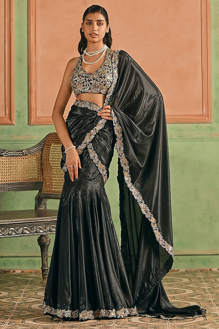 Black Silk Sequins & Zari Embroidered Party Wear Saree Set by Lashkaraa at Pernia's Pop Up Shop