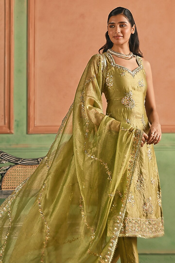 Dusty Green Satin Zari Embellished Kurta Set by Lashkaraa at Pernia's Pop Up Shop