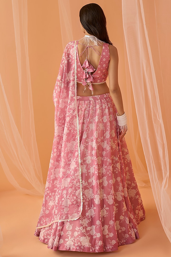 Pink Chanderi Floral Printed Lehenga Set by Lashkaraa at Pernia's Pop Up Shop