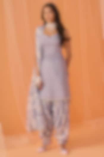 Grey Chanderi Floral Printed Kurta Set by Lashkaraa at Pernia's Pop Up Shop