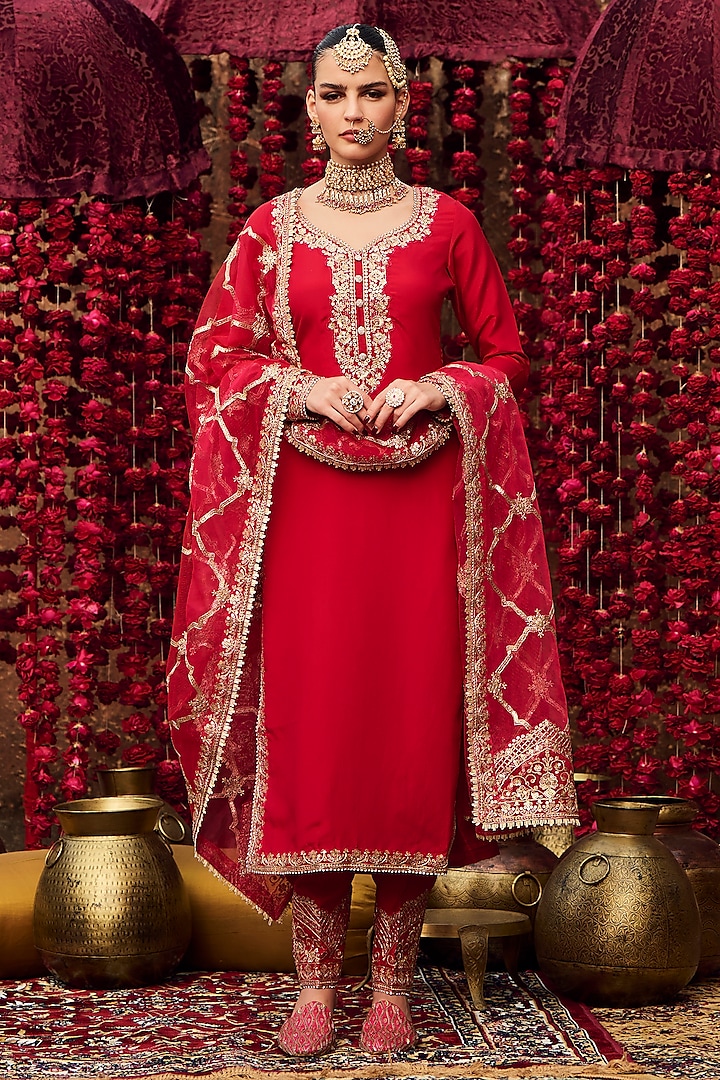 Hot Pink Satin Sequins Embroidered Kurta Set by Lashkaraa at Pernia's Pop Up Shop