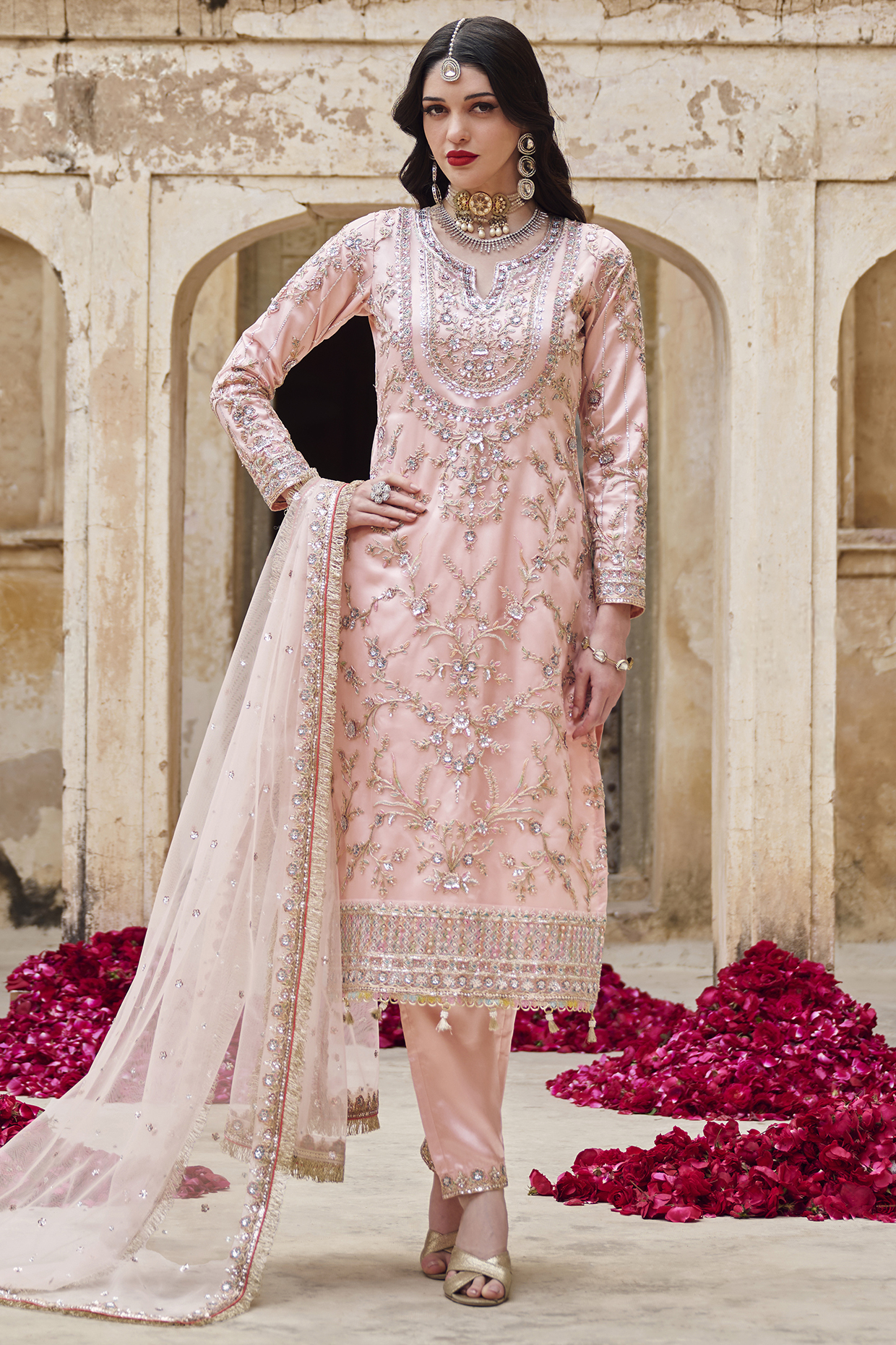 Blush Pink Net Zari Embroidered Straight Kurta Set by Lashkaraa at Pernia's Pop Up Shop