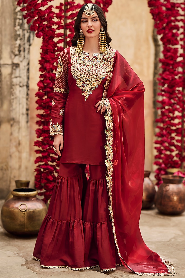 Maroon Silk Gharara Set by Lashkaraa at Pernia's Pop Up Shop