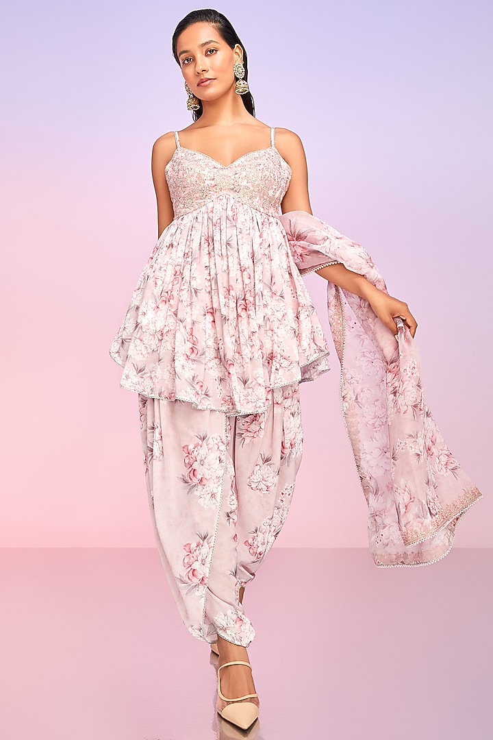 Pink Georgette Floral Printed Patiala Kurta Set by Lashkaraa at Pernia's Pop Up Shop