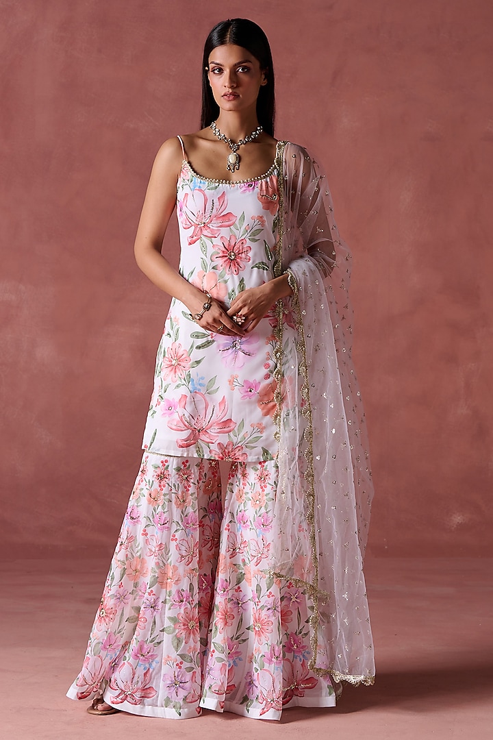 White & Pink Georgette Floral Printed Kurta Set by Lashkaraa at Pernia's Pop Up Shop