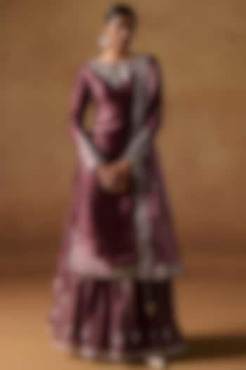 Deep Garnet Tissue Organza Zari Hand Embroidered Kurta Set by Lashkaraa at Pernia's Pop Up Shop