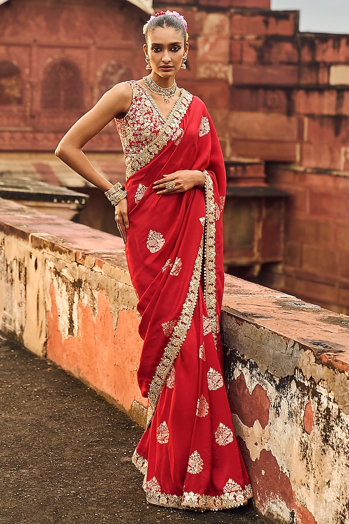 Red Brocade Thread Embroidered Pre-Draped Festive Saree Set by Lashkaraa at Pernia's Pop Up Shop