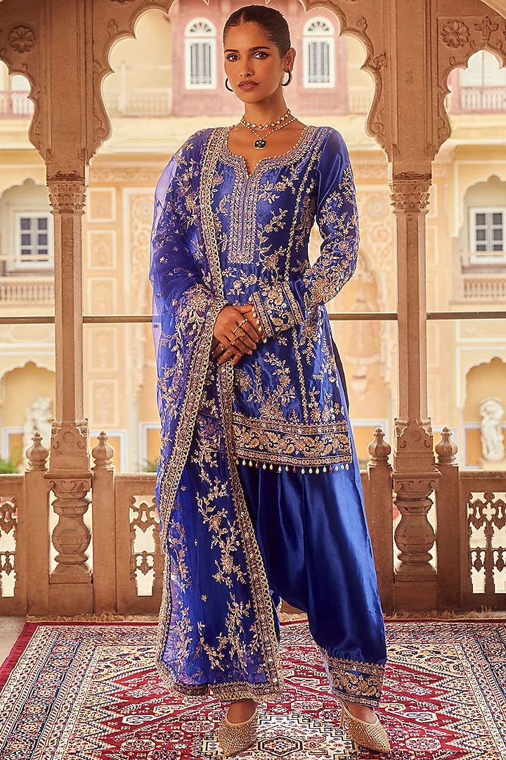 Royal Blue Satin Hand Embellished Kurta Set by Lashkaraa at Pernia's Pop Up Shop