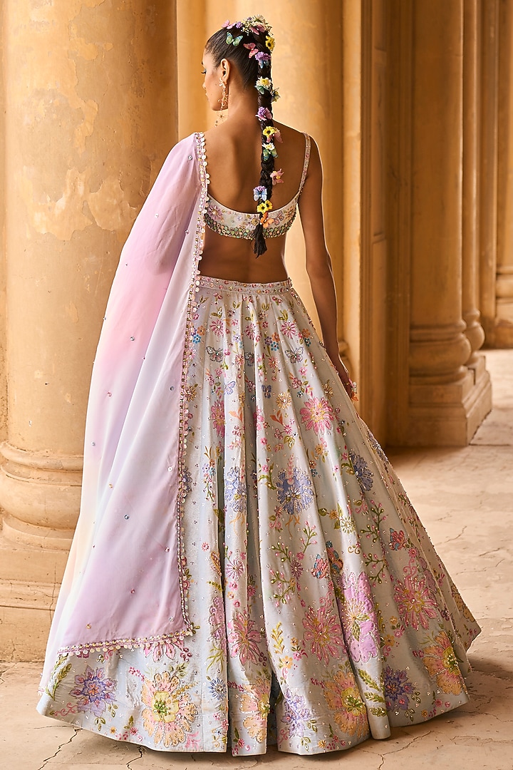 Mint Velvet Floral Motif Bridal Lehenga Set by Lashkaraa at Pernia's Pop Up Shop