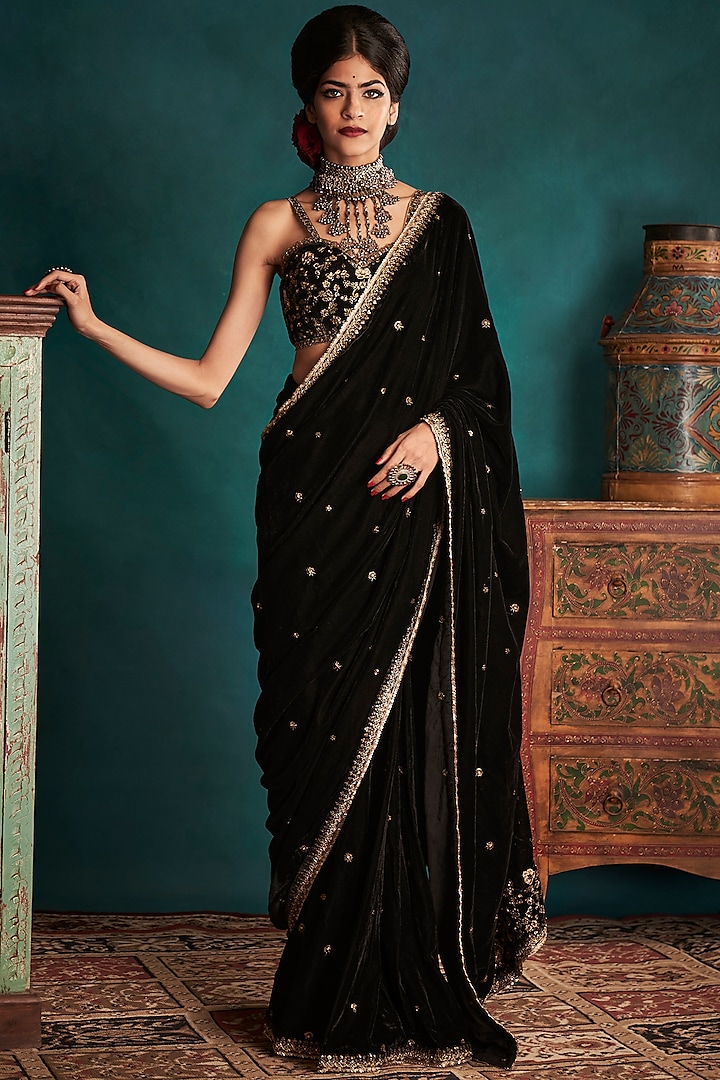 Black & Gold Embroidered Pre-Stitched Saree Set by Lashkaraa