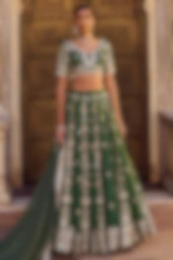 Green Silk Sequins Embroidered Lehenga Set by Lashkaraa at Pernia's Pop Up Shop