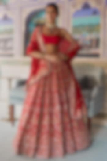 Red Viscose Silk Thread Embroidered Wedding Lehenga Set by Lashkaraa at Pernia's Pop Up Shop