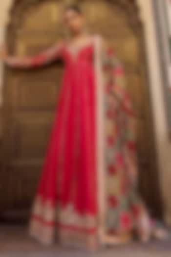 Pink Viscose Silk Thread Embroidered Party Wear Anarkali Set by Lashkaraa at Pernia's Pop Up Shop