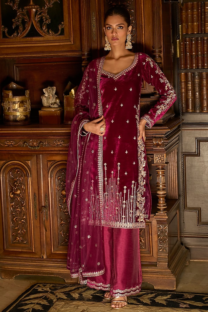 Wine Velvet Sequins Embroidered Kurta Set by Lashkaraa