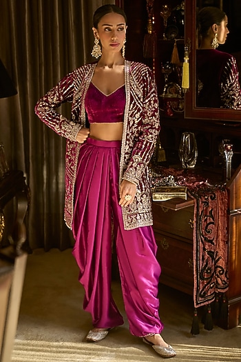 Magenta Velvet Sequins Embroidered Jacket Set by Lashkaraa at Pernia's Pop Up Shop