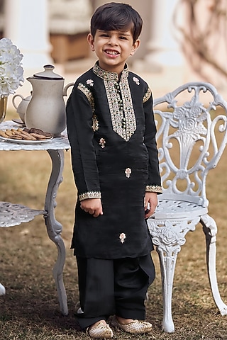 Black Silk Zari & Thread Embroidered Kurta Set For Boys by Lashkaraa Kids
