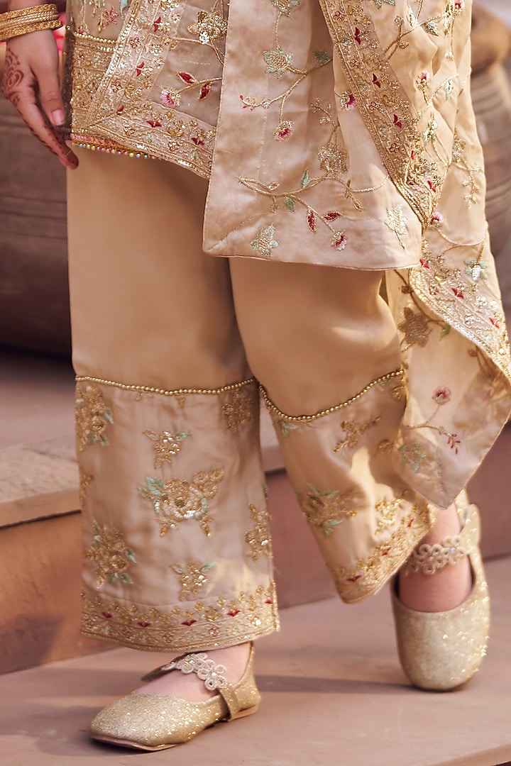 Gold Soft Silk Thread & Stone Embroidered Kurta Set For Girls by Lashkaraa Kids at Pernia's Pop Up Shop