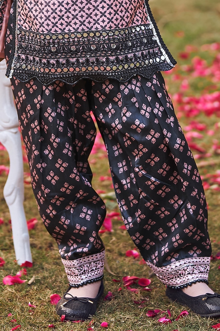 Black Silk Zari & Stone Embroidered Kurta Set For Girls by Lashkaraa Kids at Pernia's Pop Up Shop