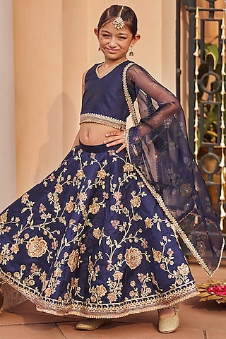 Navy Blue Silk Thread & Zari Embroidered Lehenga Set For Girls by Lashkaraa Kids