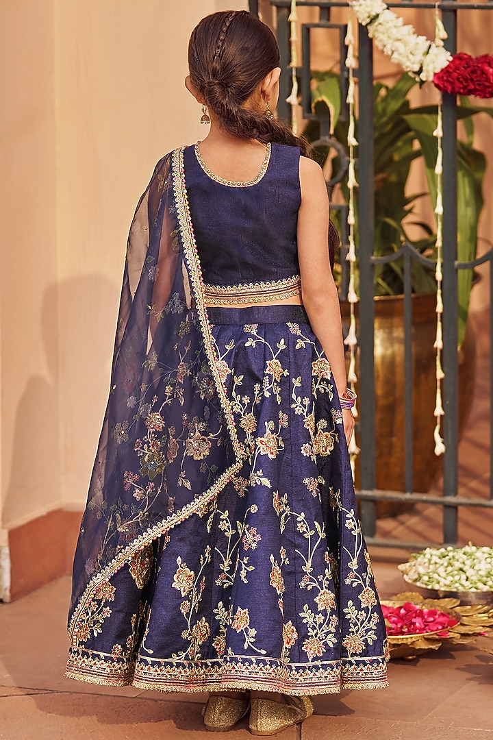 Navy Blue Silk Thread & Zari Embroidered Lehenga Set For Girls by Lashkaraa Kids at Pernia's Pop Up Shop