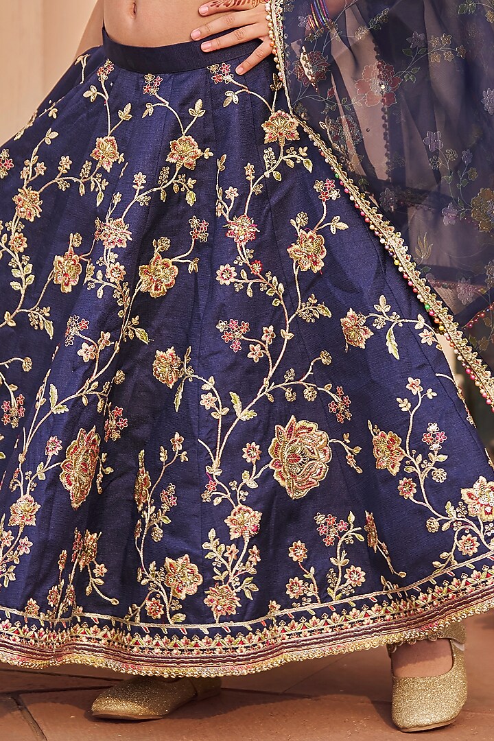 Navy Blue Silk Thread & Zari Embroidered Lehenga Set For Girls by Lashkaraa Kids at Pernia's Pop Up Shop