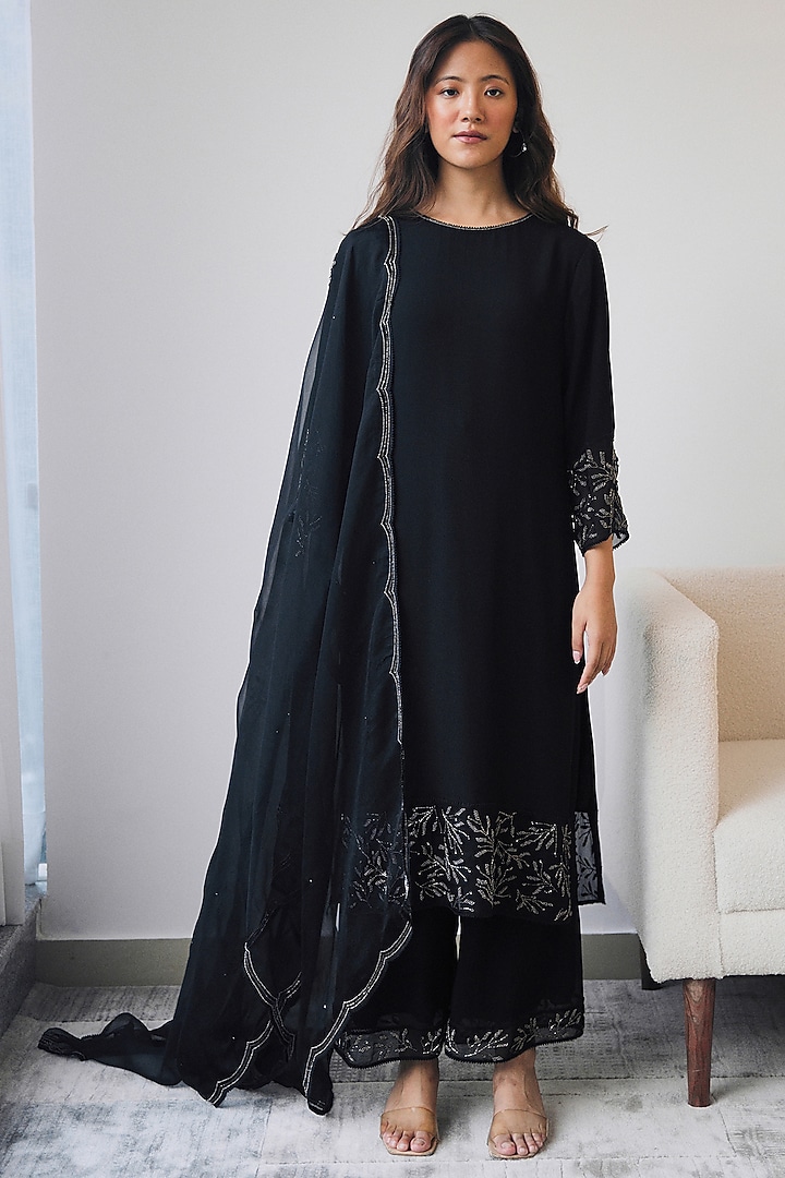 Black Georgette & Organza Kurta Set by Lavanya Ahuja at Pernia's Pop Up Shop