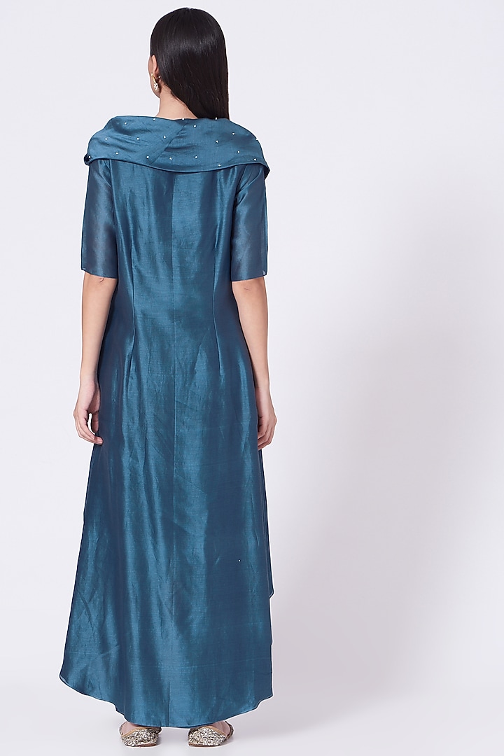Peacock Blue Hand Embroidered Kurta Set by Lavisha Jain at Pernia's Pop Up Shop
