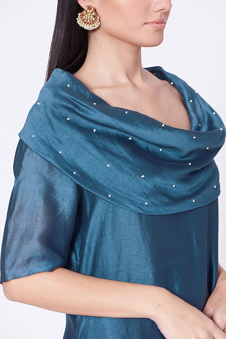 Peacock Blue Hand Embroidered Kurta Set by Lavisha Jain at Pernia's Pop Up Shop