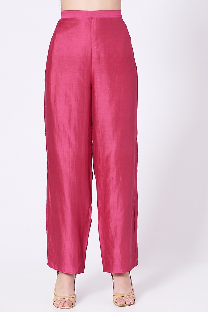 Dark Pink Aari Embroidered Kurta Set by Lavisha Jain at Pernia's Pop Up Shop