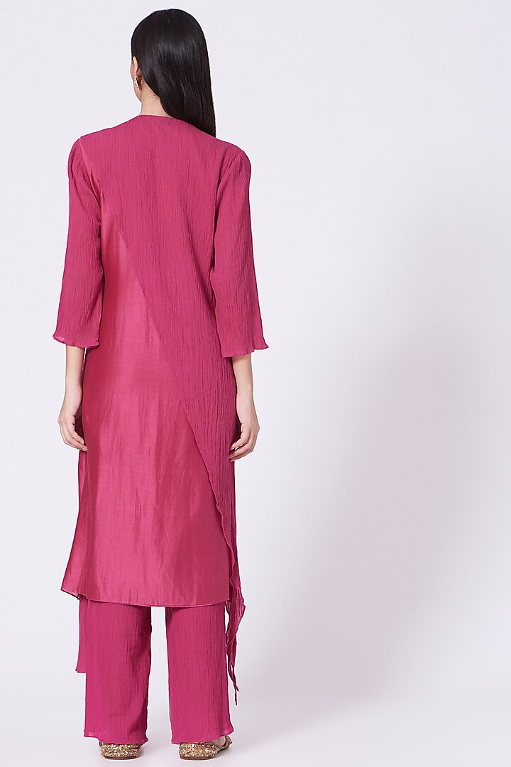French Fuchsia Aari Embroidered Kurta Set by Lavisha Jain at Pernia's Pop Up Shop