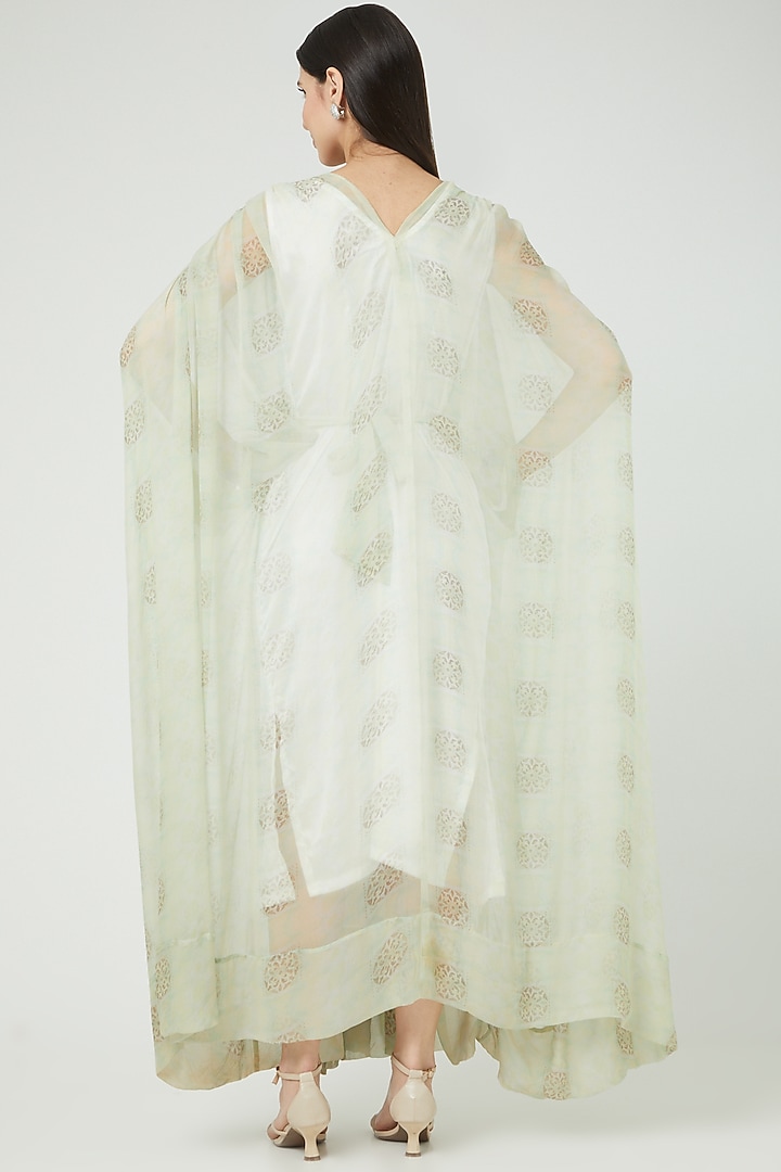 Green Georgette Printed Kaftan by LAXMISHRIALI at Pernia's Pop Up Shop