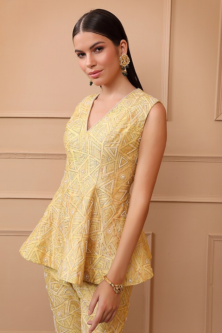 Yellow Dupion Embroidered & Printed Co-Ord Set by LAXMISHRIALI at Pernia's Pop Up Shop