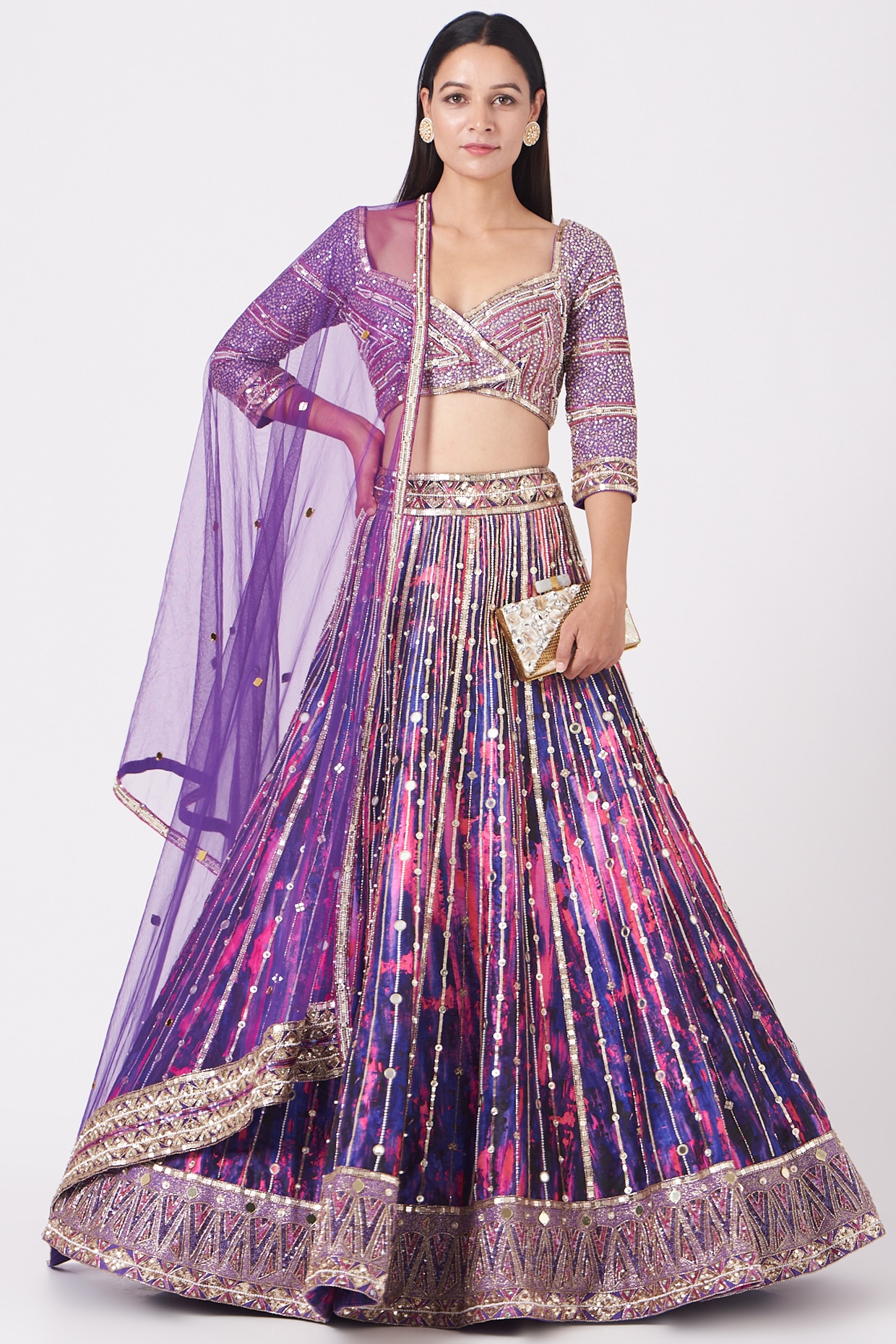 Bridal Lehenga at best price in Ludhiana by Fulkari Boutique | ID:  6721676291