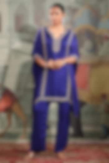 Electric Blue Crepe Satin Embroidered Kaftan Set by LAXMISHRIALI at Pernia's Pop Up Shop