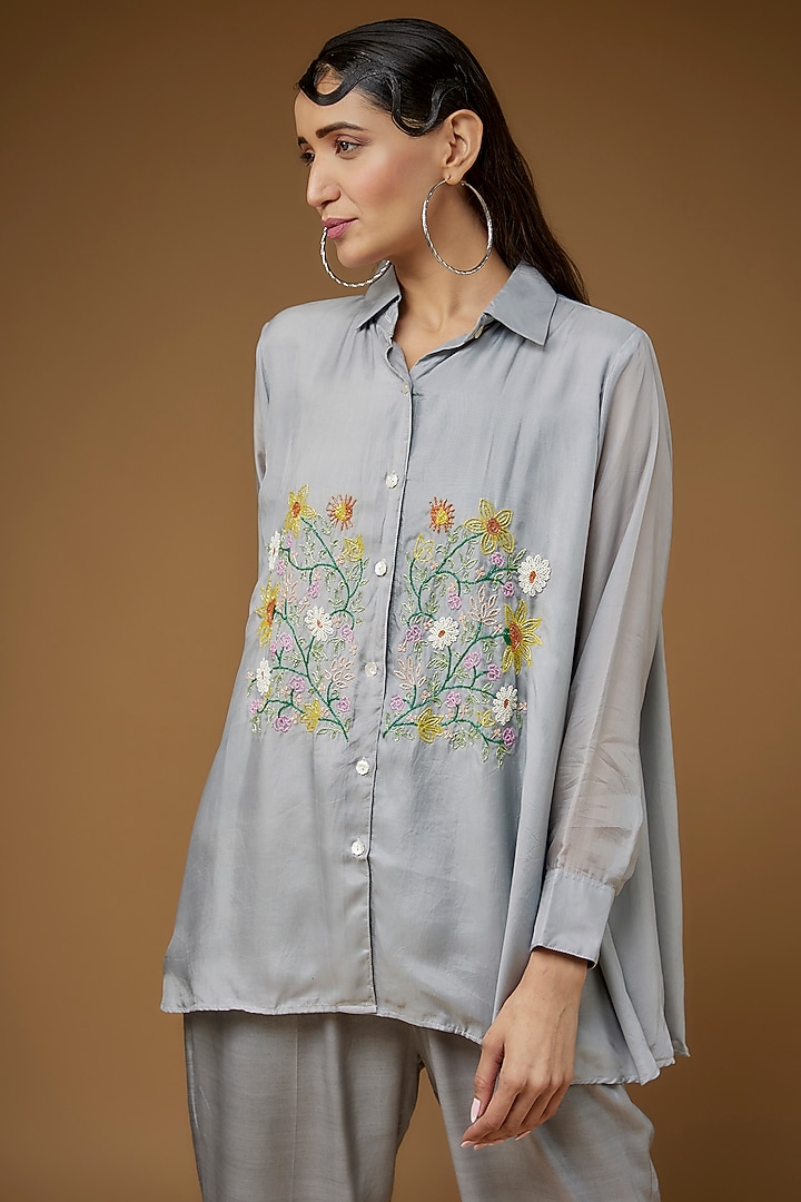 Grey Habutai Silk Embroidered Co-Ord Set by LAYA GONUGUNTLA at Pernia's Pop Up Shop