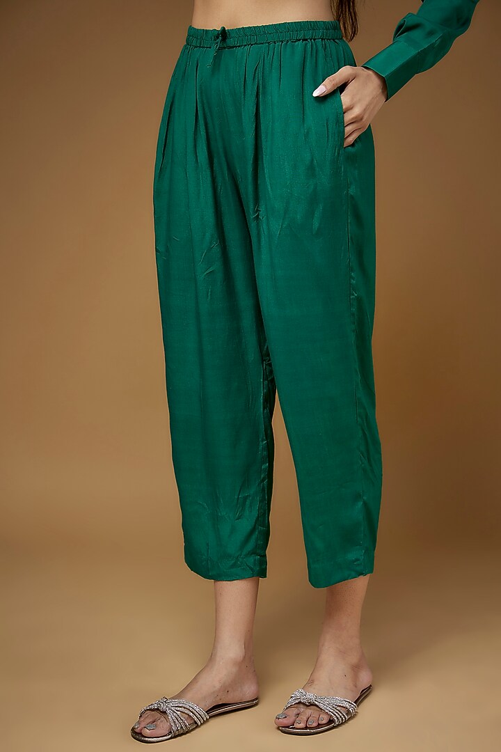 Dark Green Habutai Silk Embroidered Co-Ord Set by LAYA GONUGUNTLA at Pernia's Pop Up Shop