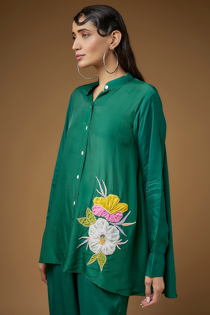 Dark Green Habutai Silk Embroidered Co-Ord Set by LAYA GONUGUNTLA at Pernia's Pop Up Shop