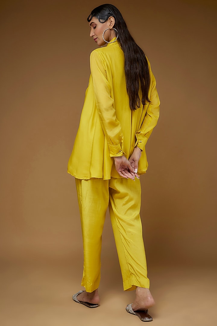 Yellow Pure Habutai Silk Embroidered Co-Ord Set by LAYA GONUGUNTLA at Pernia's Pop Up Shop