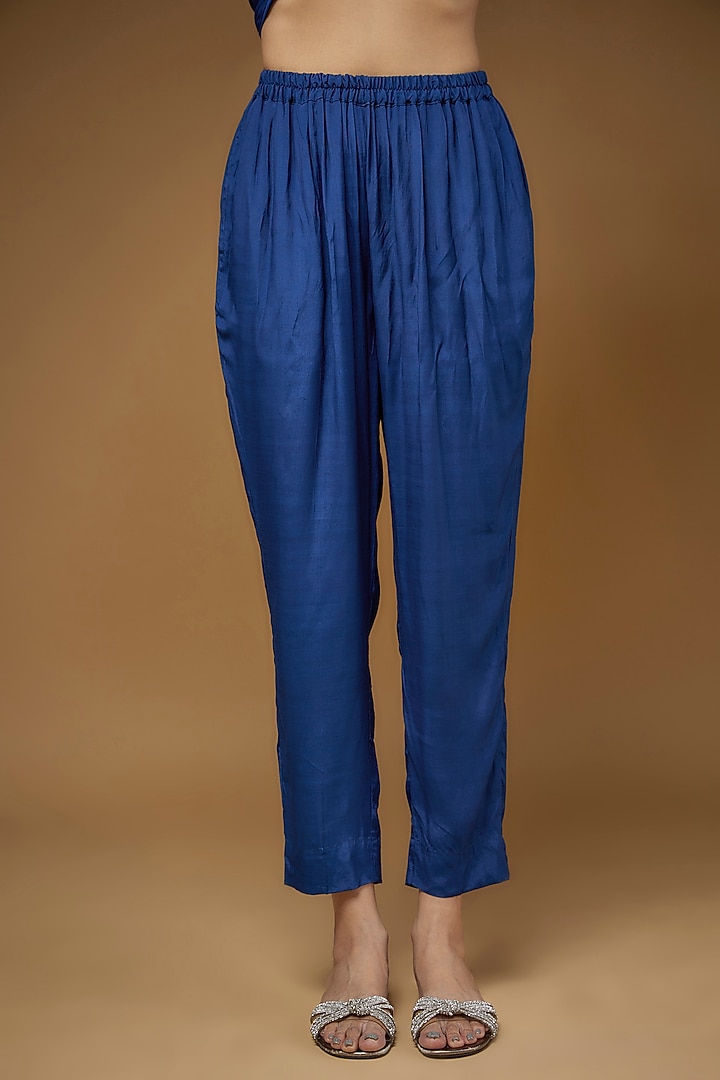 Blue Pure Habutai Silk Embroidered Co-Ord Set by LAYA GONUGUNTLA at Pernia's Pop Up Shop