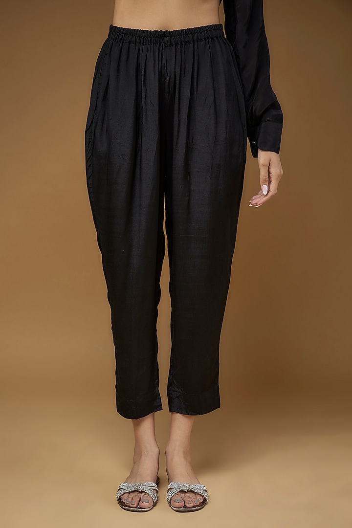 Black Pure Habutai Silk Embroidered Co-Ord Set by LAYA GONUGUNTLA at Pernia's Pop Up Shop