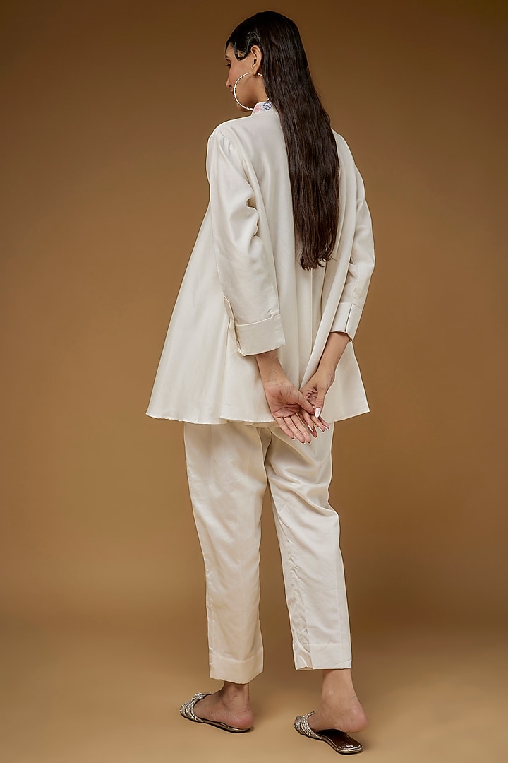 White Pure Chanderi Silk Embroidered Co-Ord Set by LAYA GONUGUNTLA at Pernia's Pop Up Shop