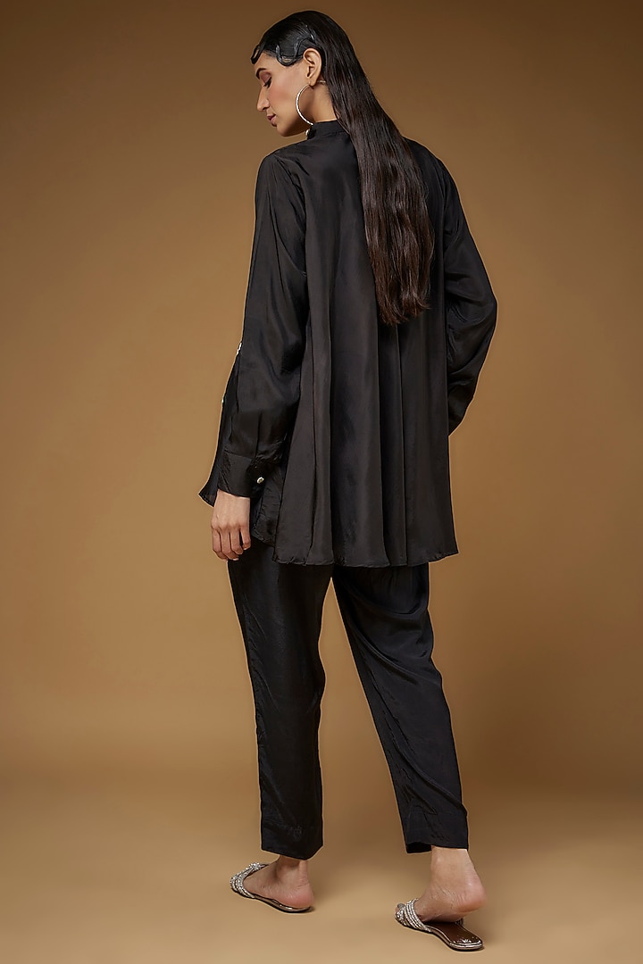 Black Pure Habutai Silk Embroidered Co-Ord Set by LAYA GONUGUNTLA at Pernia's Pop Up Shop