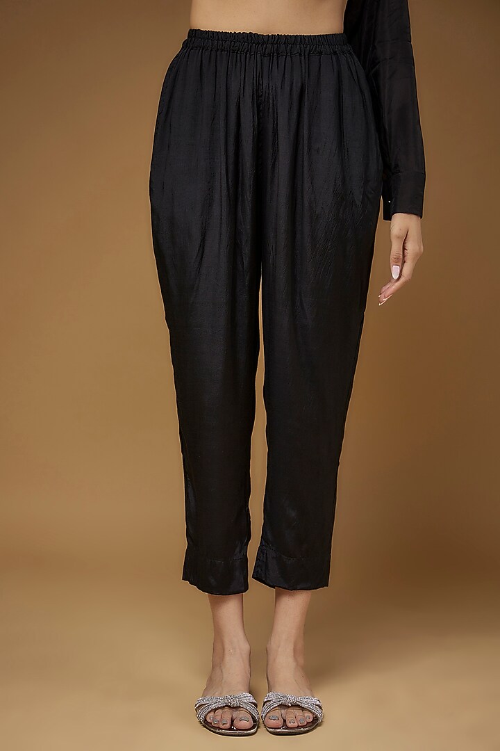 Black Pure Habutai Silk Embroidered Co-Ord Set by LAYA GONUGUNTLA at Pernia's Pop Up Shop