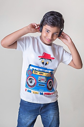 White T-Shirt With Print For Boys by LADORE