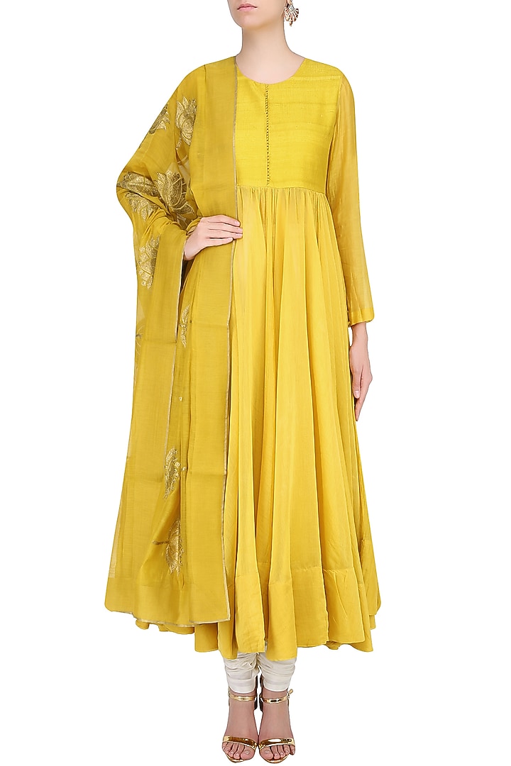 Yellow lotus motifs embroidered kalidaar kurta set available only at Pernia's Pop Up Shop.